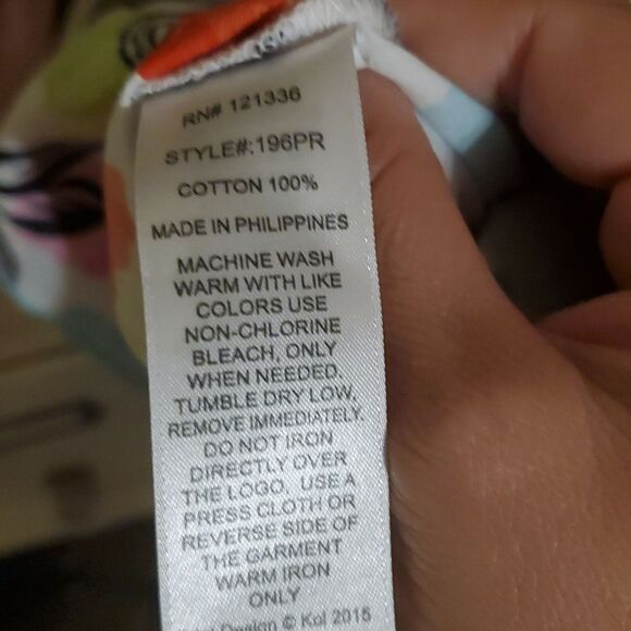 Koi M Bright Multicolored Floral Scrub Top .. - Picture 7 of 8